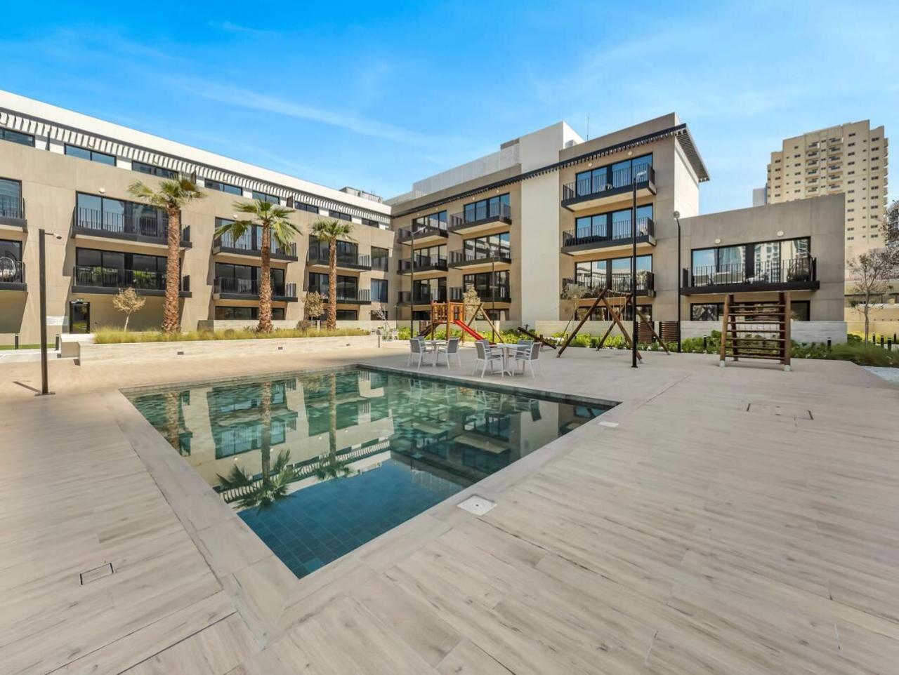 Apartment Brand New Luxury 2 Bedroom With Padel Gym Pool Cinema Dubai