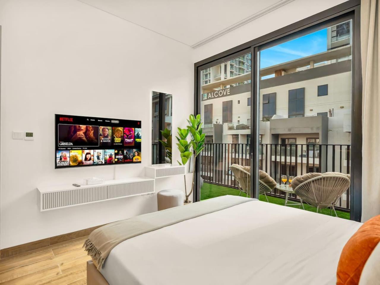 Brand New Luxury 2 Bedroom With Padel Gym Pool Cinema * Dubai